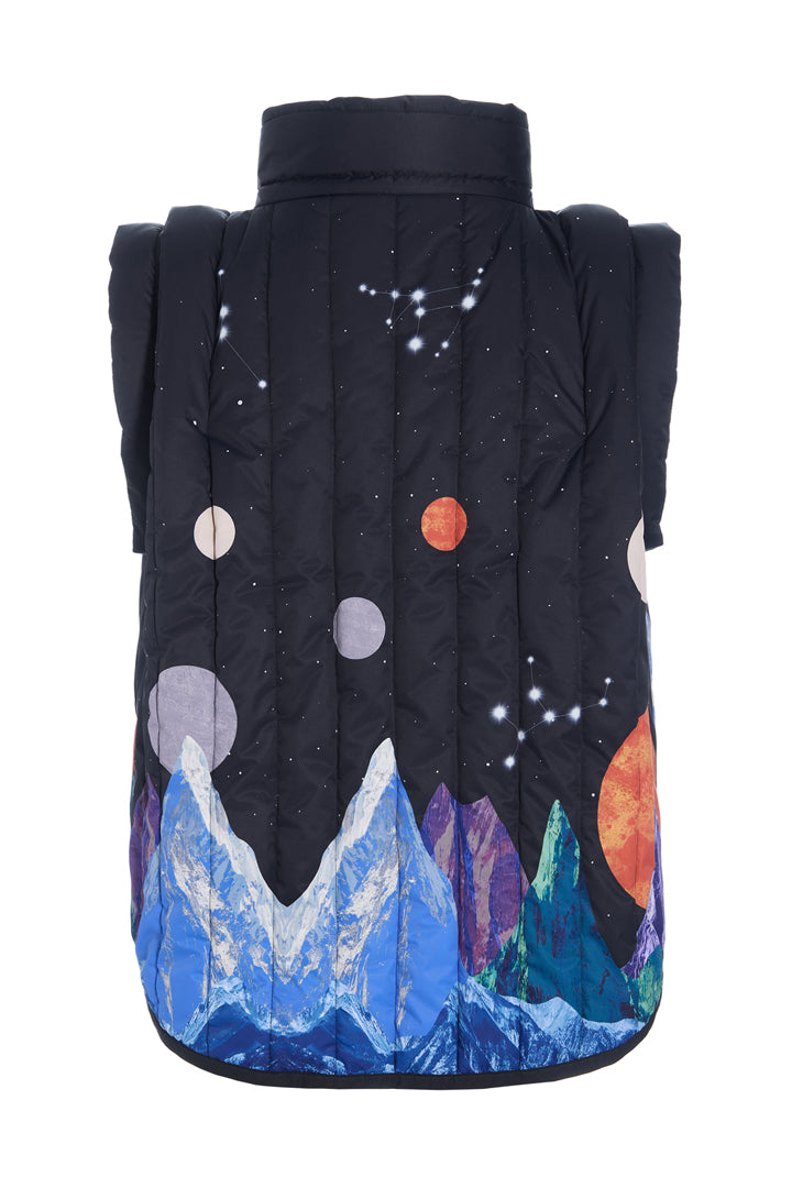 HUNKØN Justice Short vest Vests Outer Space Art Print