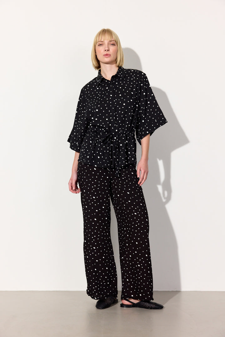 HUNKØN Kris Shirt Skjorter Black w/White dots