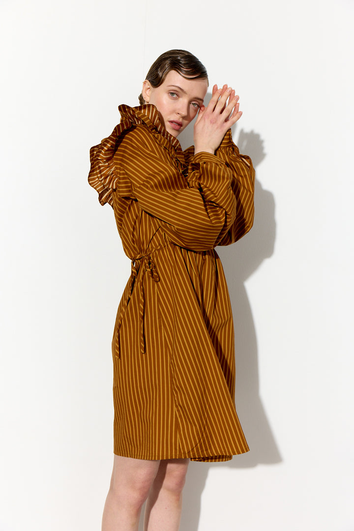 HUNKØN Lucinda Dress Kjoler Caramel Striped