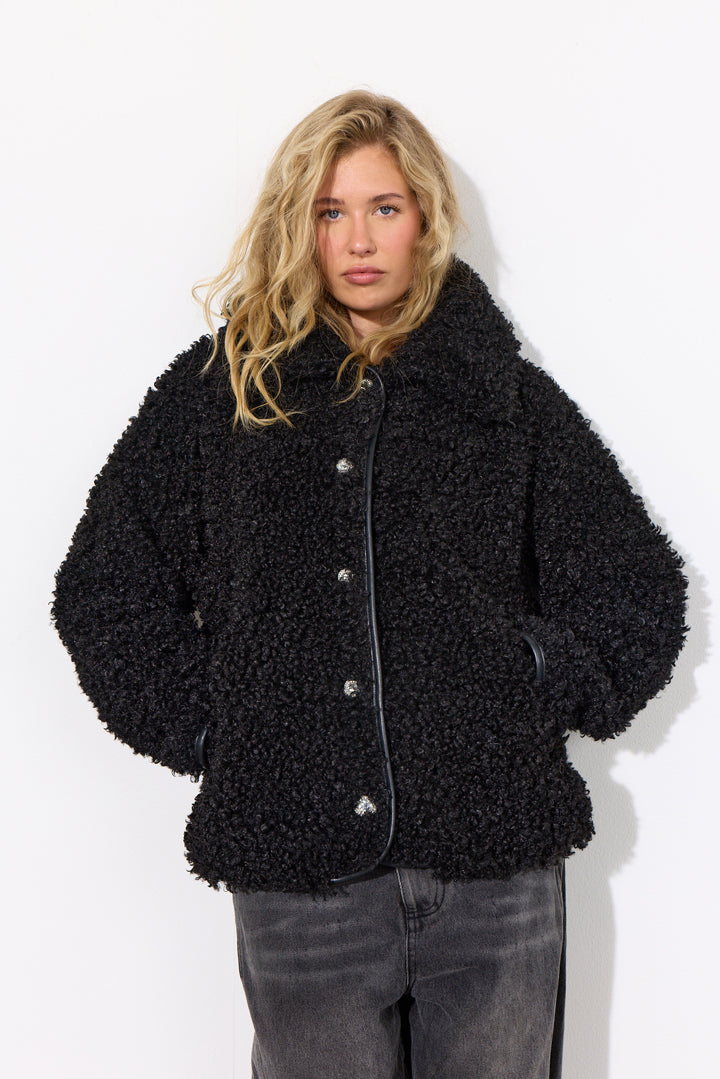 HUNKØN Olga Jacket Jakker Black