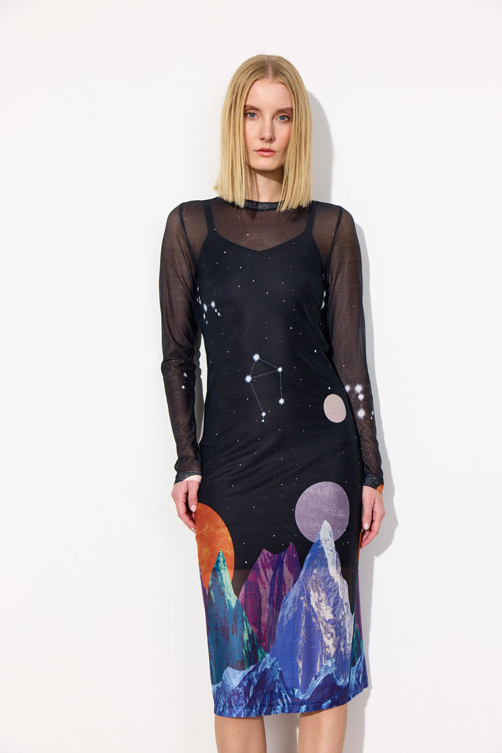 HUNKØN Annika Mesh Dress Kjoler Outer Space Art Print