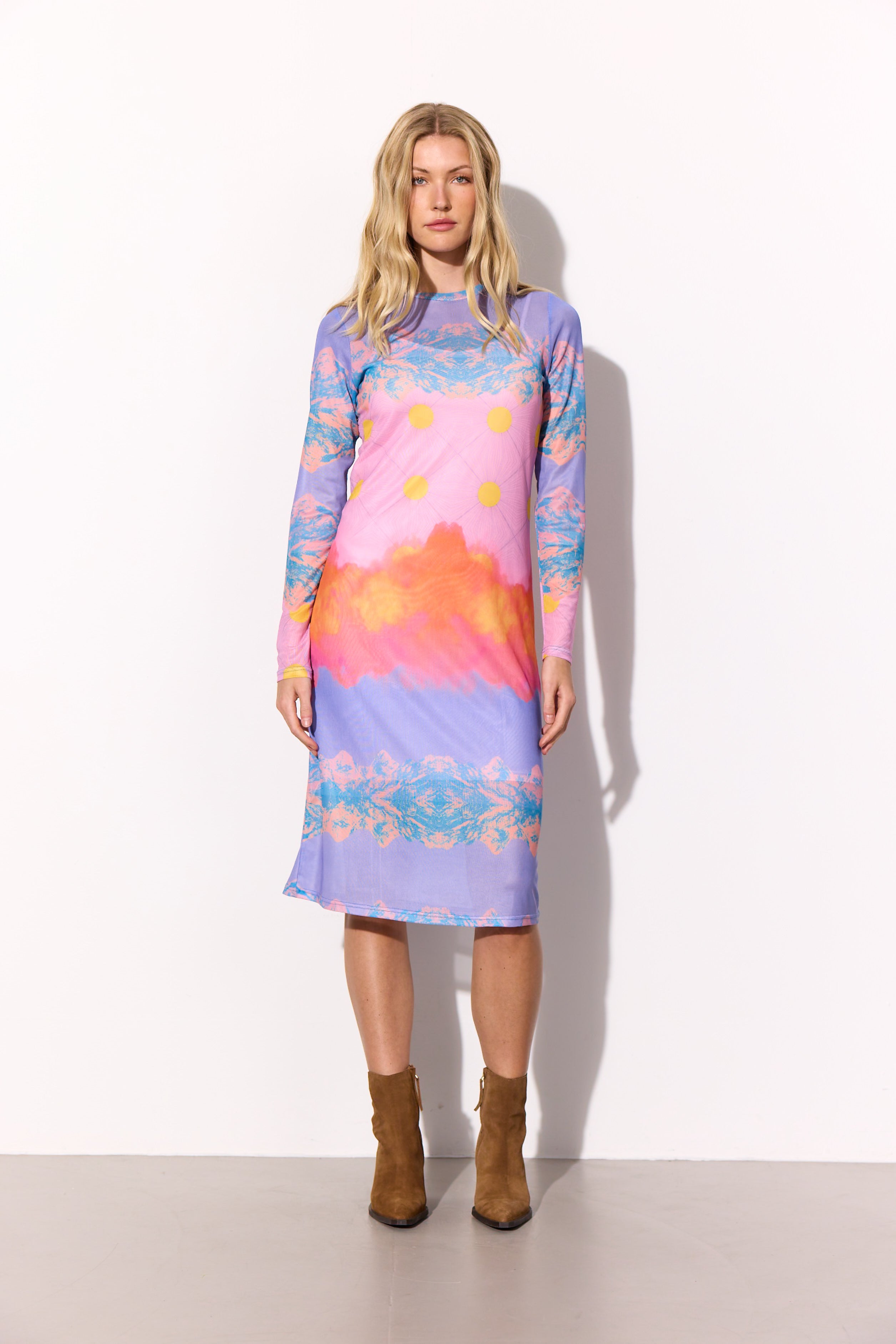 HUNKØN Devon Mesh Dress Kjoler Horizon Art Print