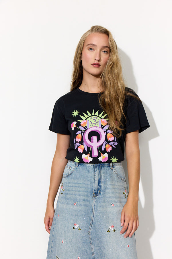 HUNKØN Flowerchild T-shirt T-shirts Black