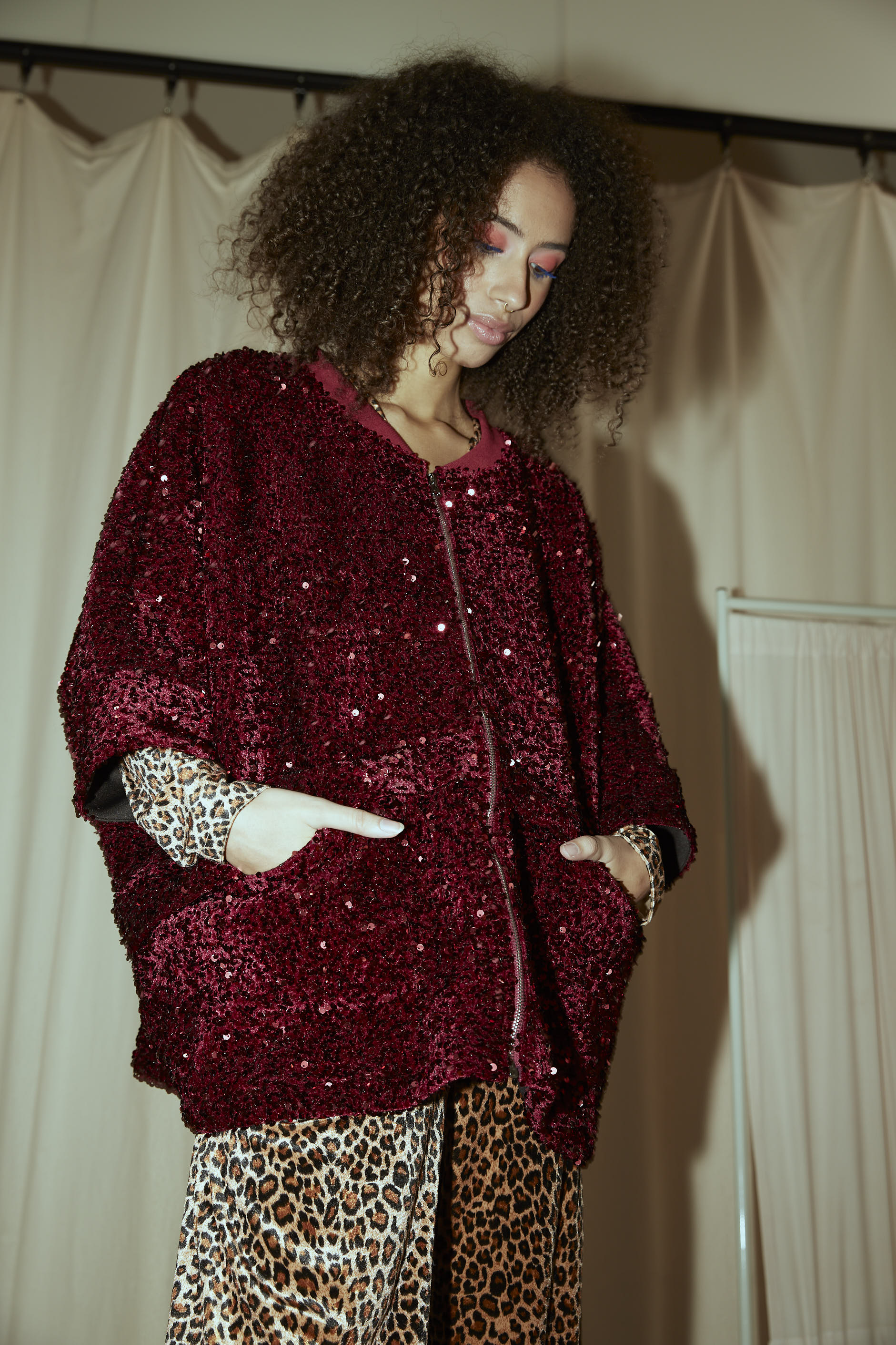 HUNKØN Kaia Sequin Jacket Jakker Deep red