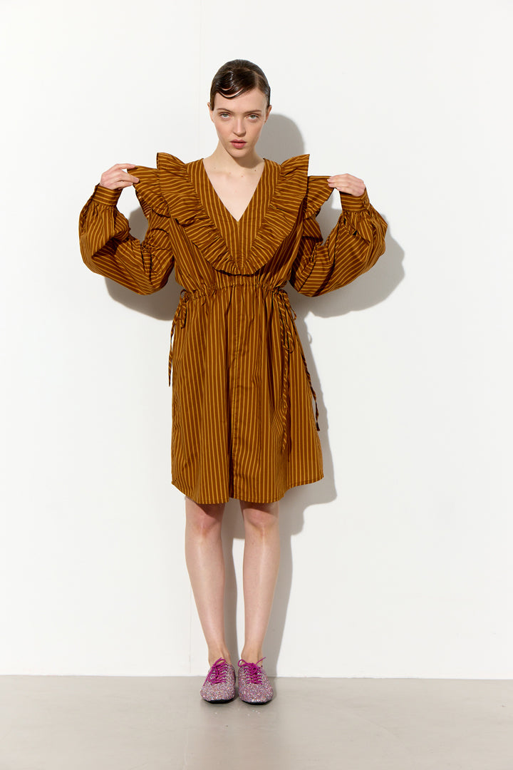 HUNKØN Lucinda Dress Kjoler Caramel Striped
