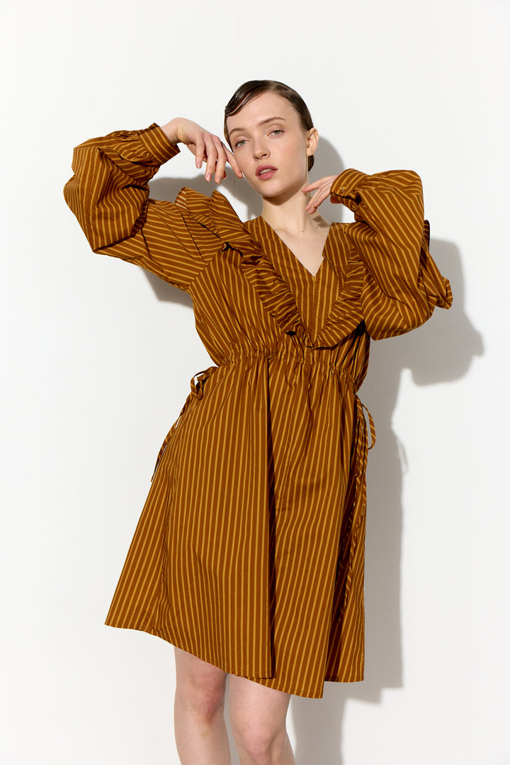HUNKØN Lucinda Dress Kjoler Caramel Striped