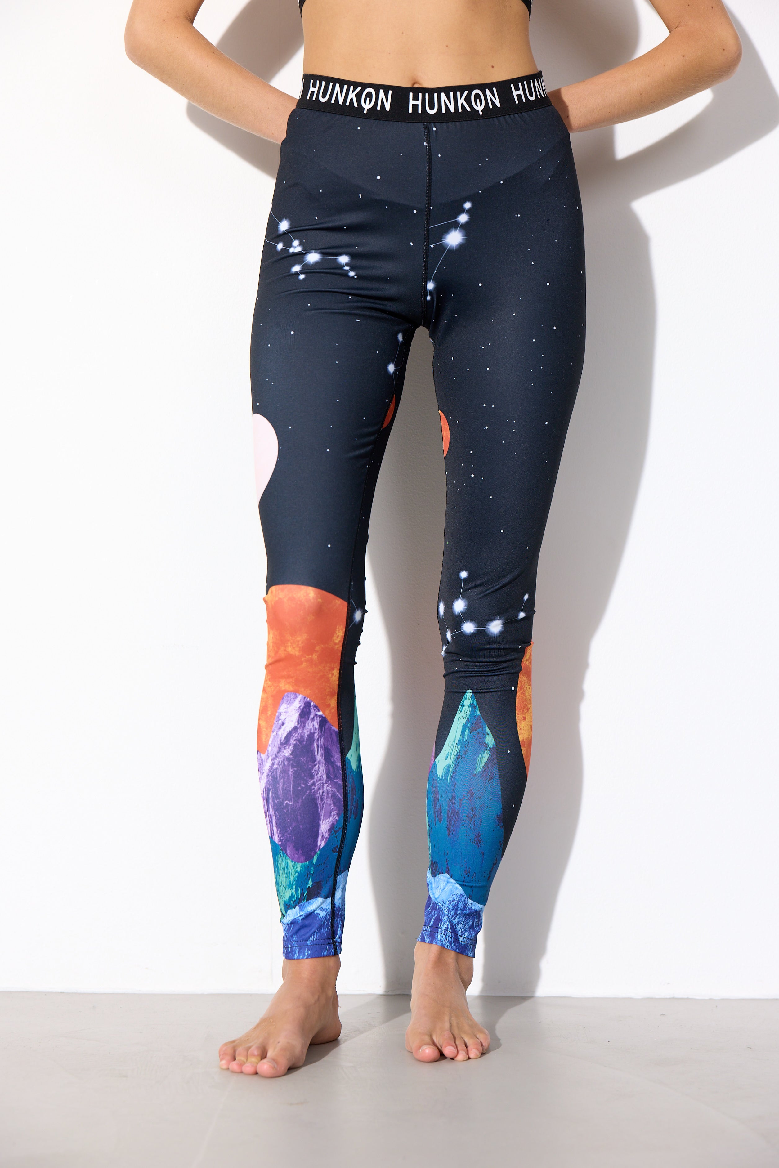 HUNKØN Nebula Leggings Leggings Outer Space Art Print