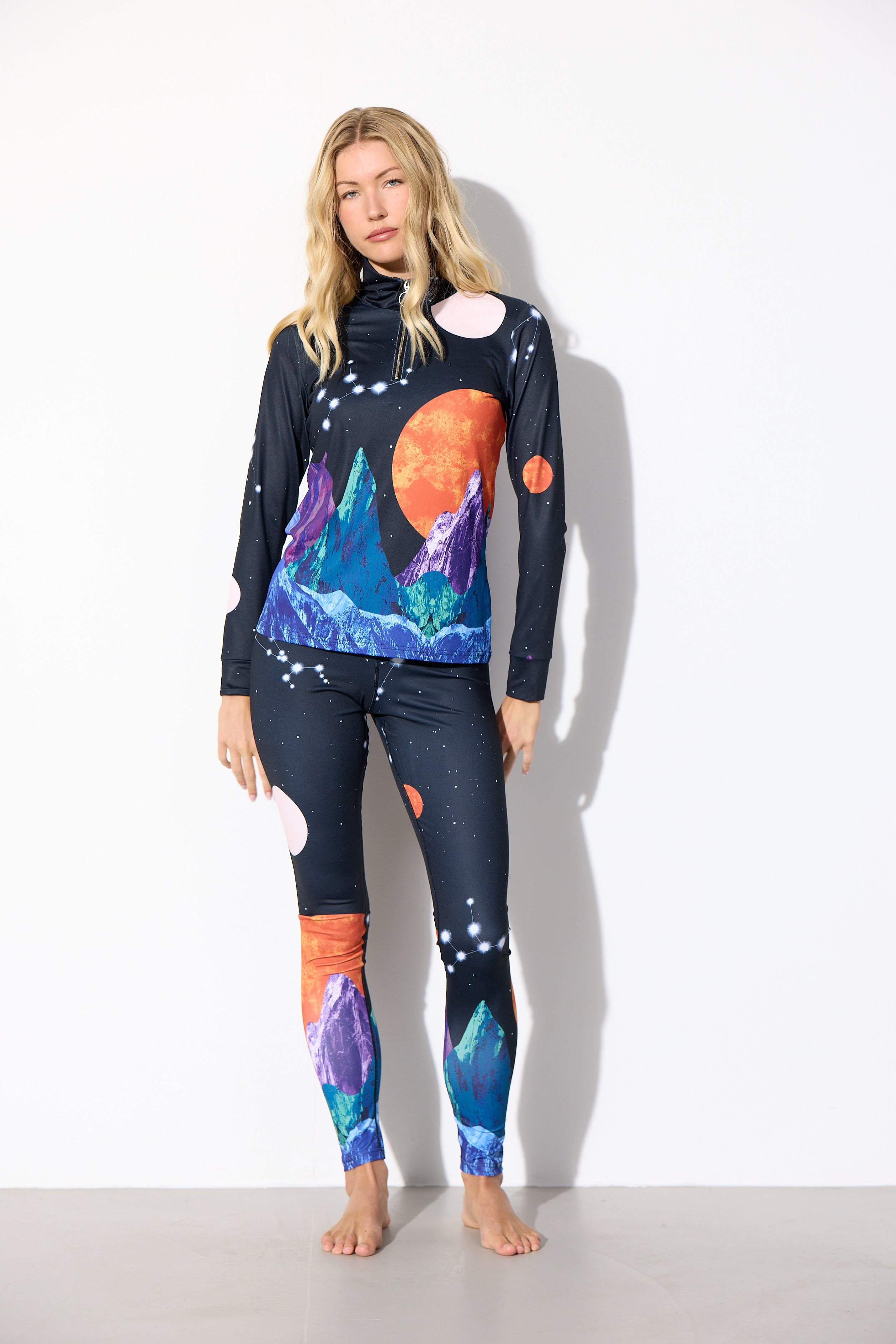 HUNKØN Nebula Zipper Blouse Bluser Outer Space Art Print