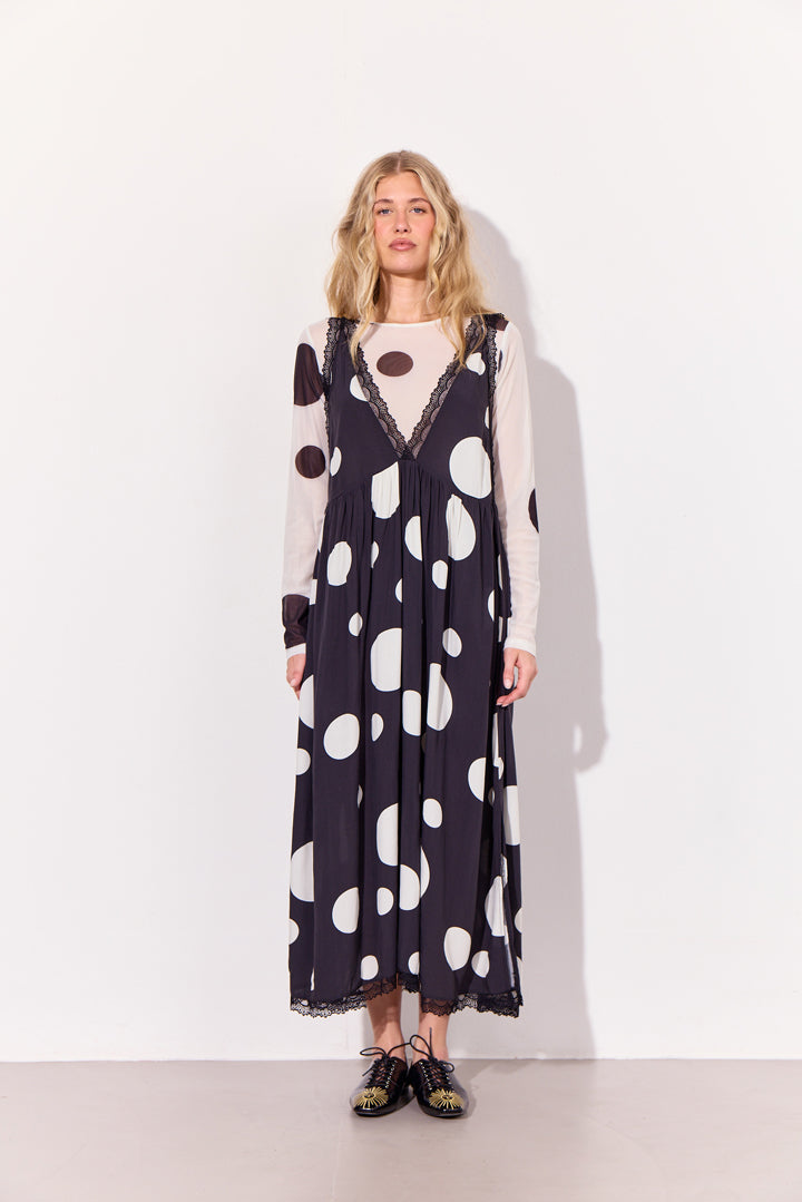 HUNKØN Salem Dress Kjoler Black