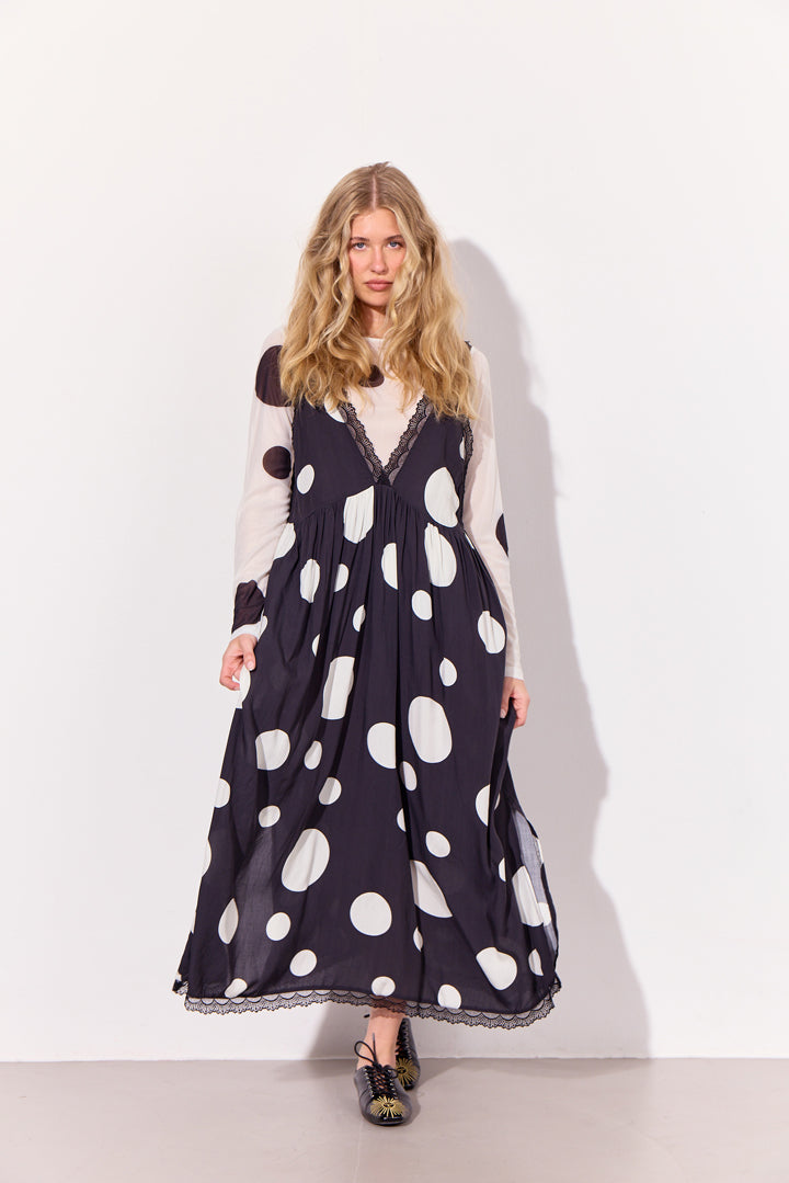 HUNKØN Salem Dress Kjoler Black