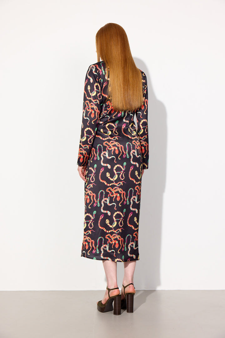 HUNKØN Ursula Wrap Dress Kjoler Black snake Art Print