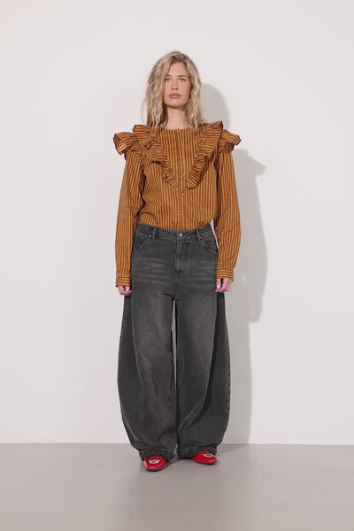 HUNKØN Lucinda Ruffle Shirt Skjorter Caramel Striped